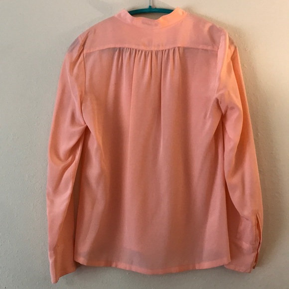 Beautiful coral silk top - Picture 6 of 6